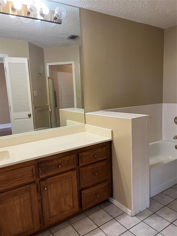 Reflection Bay Condo On Lake Arl - Residential