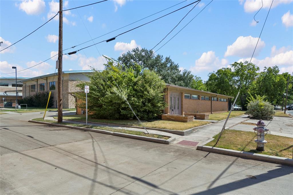 301 E Broadway Street