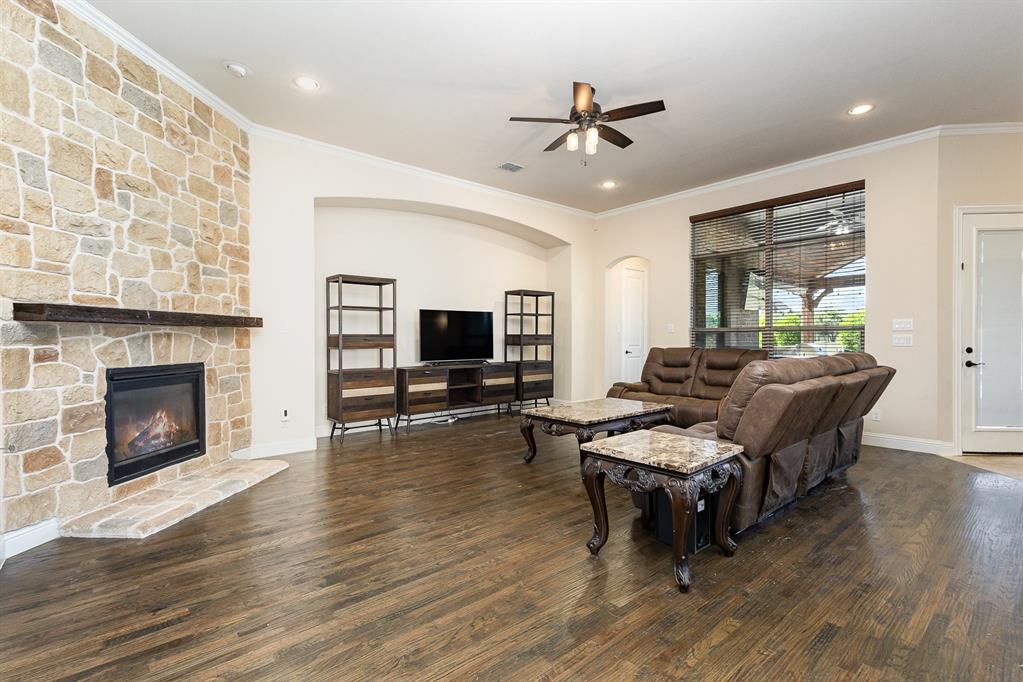 817 Moses Drive
