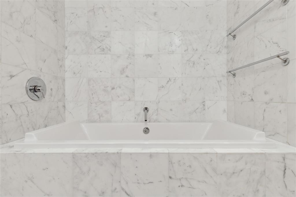 The House Condos - Residential