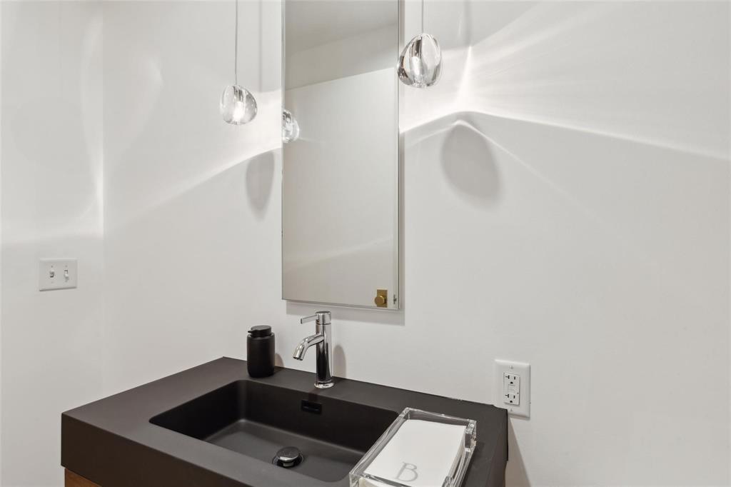 The House Condos - Residential