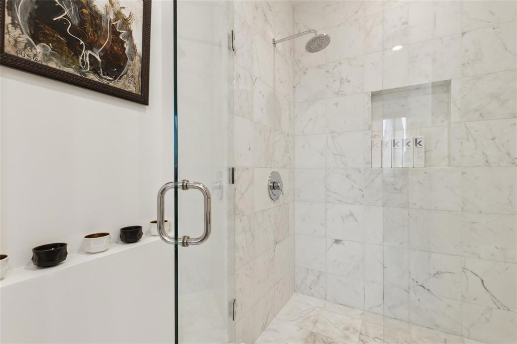 The House Condos - Residential