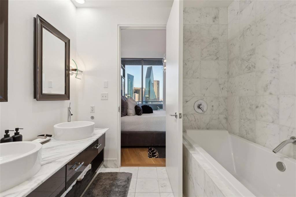 The House Condos - Residential