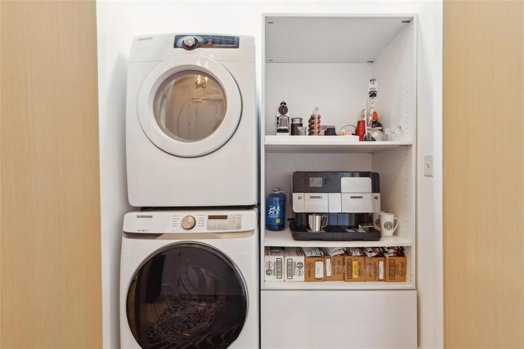 The House Condos - Residential