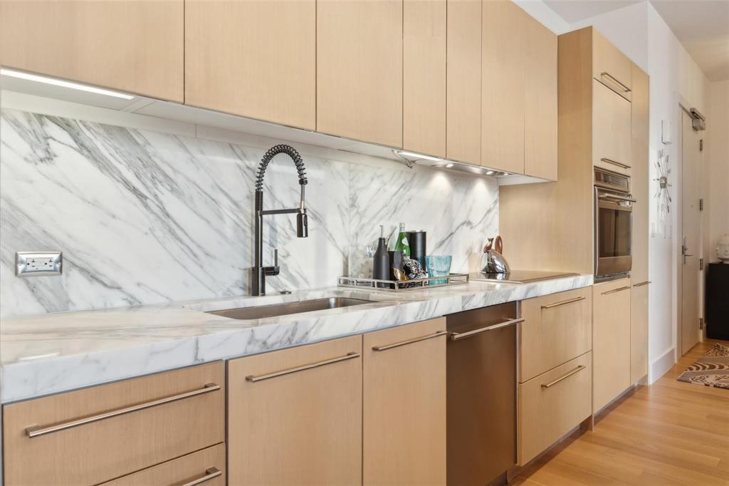 The House Condos - Residential