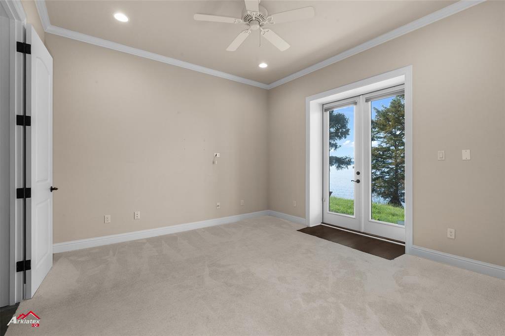 Lake Pointe Place - Residential