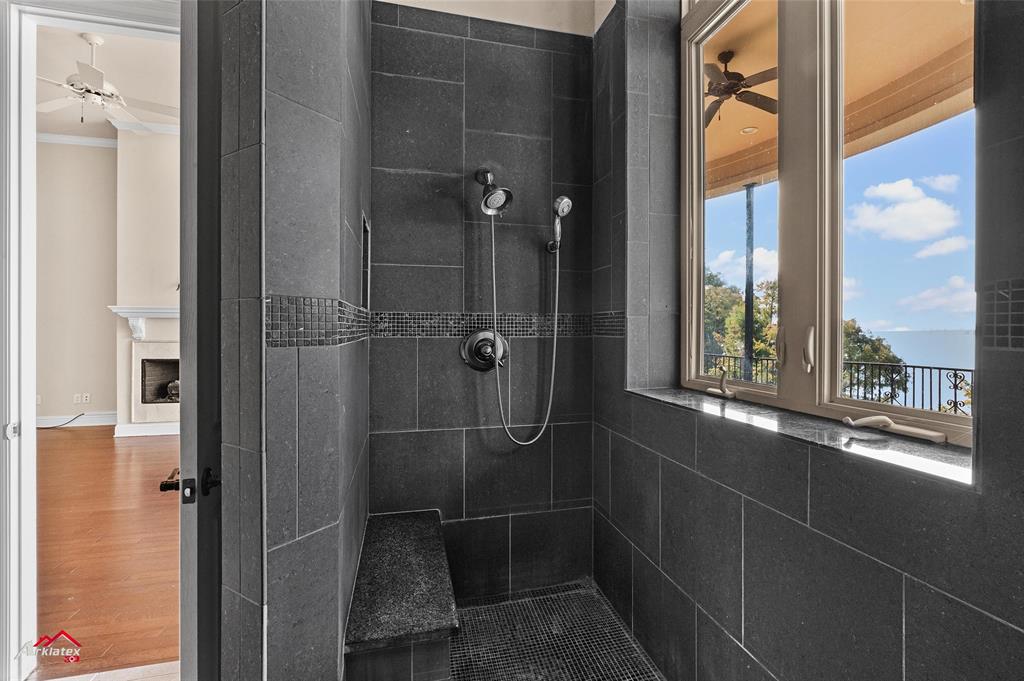 Lake Pointe Place - Residential