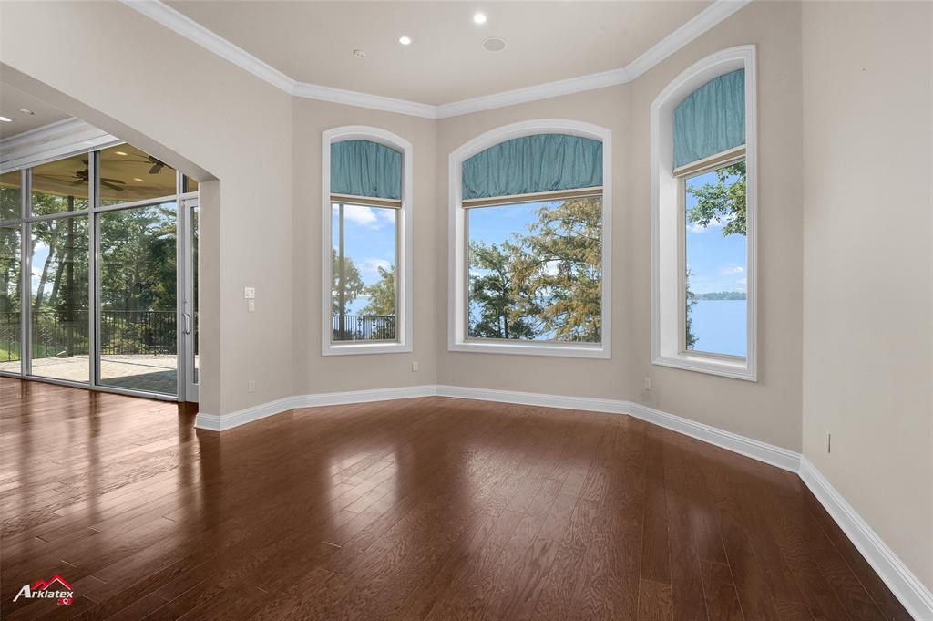 Lake Pointe Place - Residential