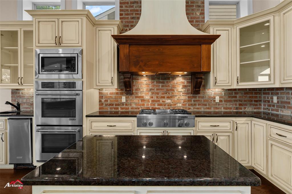 Lake Pointe Place - Residential