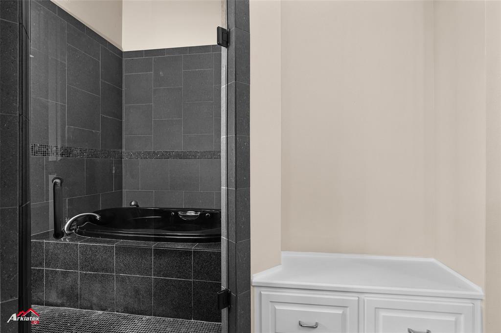 Lake Pointe Place - Residential