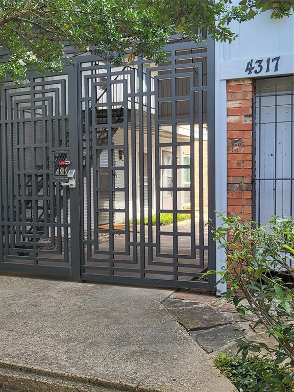 Hartford Condominiums - Residential Lease