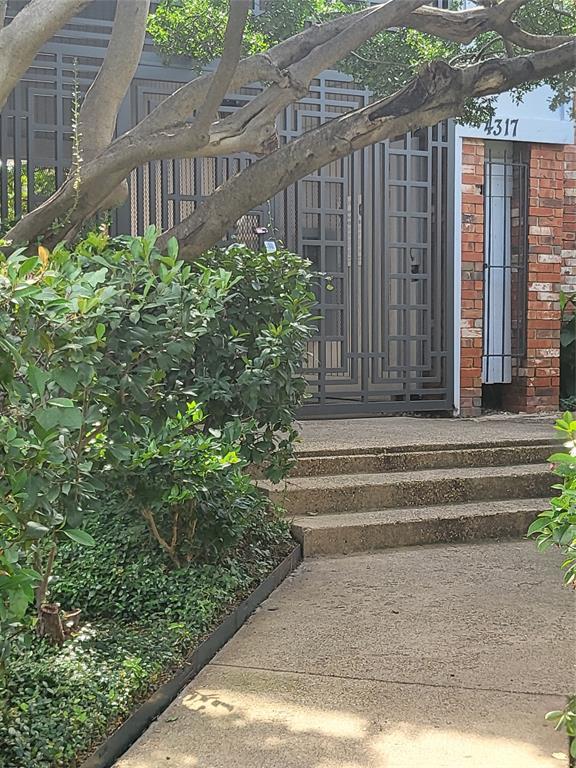 Hartford Condominiums - Residential Lease