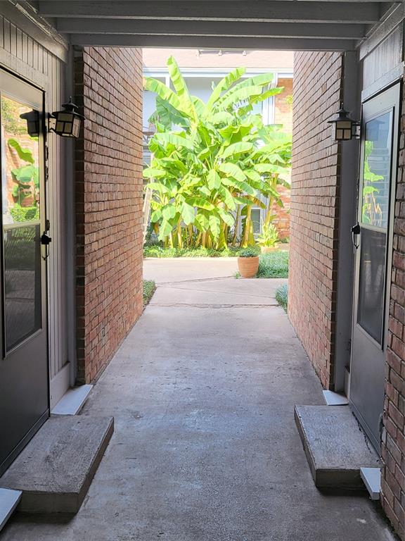 Hartford Condominiums - Residential Lease