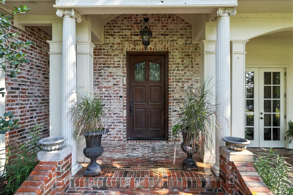 1217 Saddlebrook Way