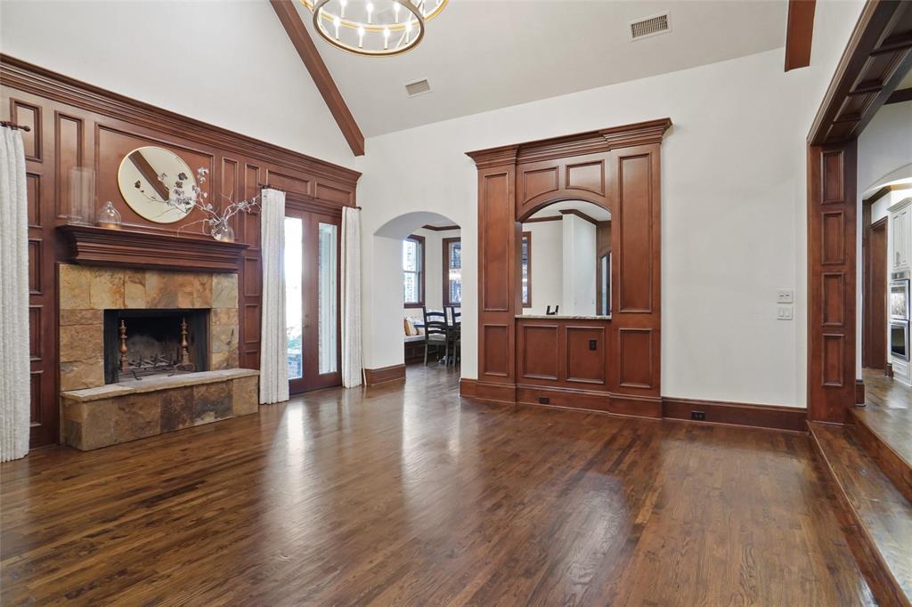 1217 Saddlebrook Way