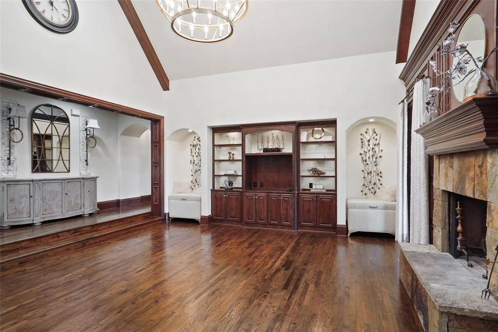 1217 Saddlebrook Way