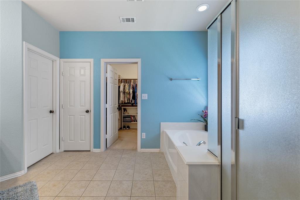 Mountain Valley Lake Tr - Residential