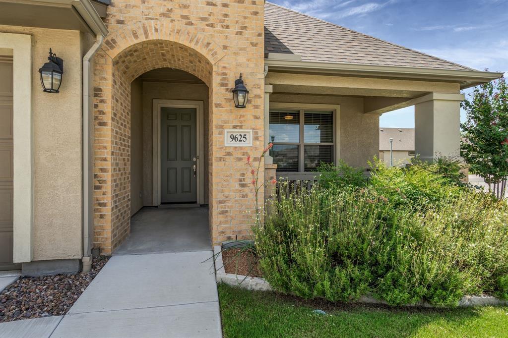 9625 Heartwood Drive