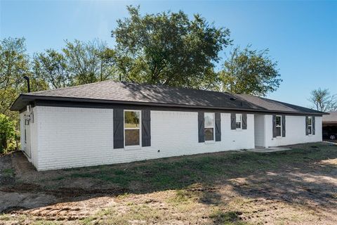 A home in Corsicana