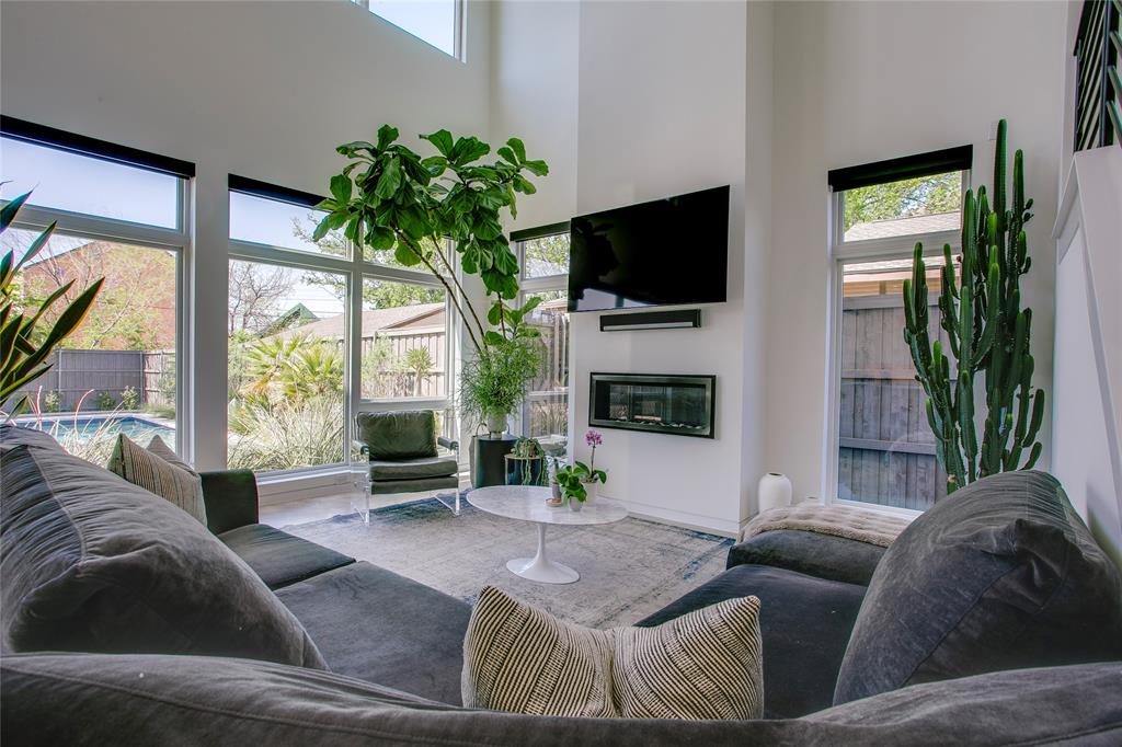 Ross Ave Annex - Residential