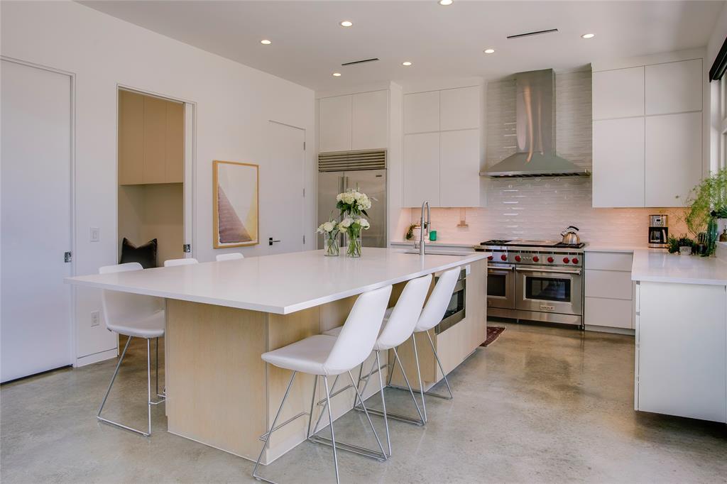 Ross Ave Annex - Residential