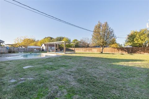 A home in Red Oak