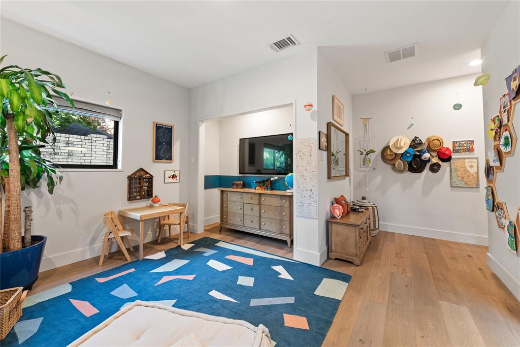 Janmar Circle NO9 - Residential