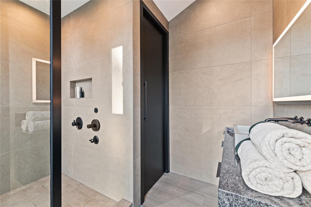 Janmar Circle NO9 - Residential