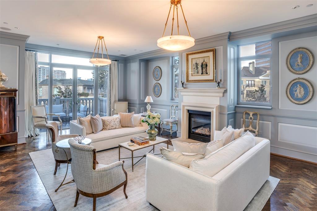 3505 Turtle Creek Boulevard 4C