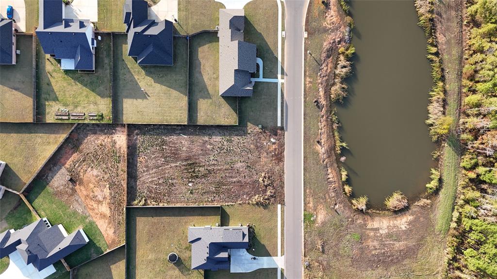 PIN OAK LANDING - Land