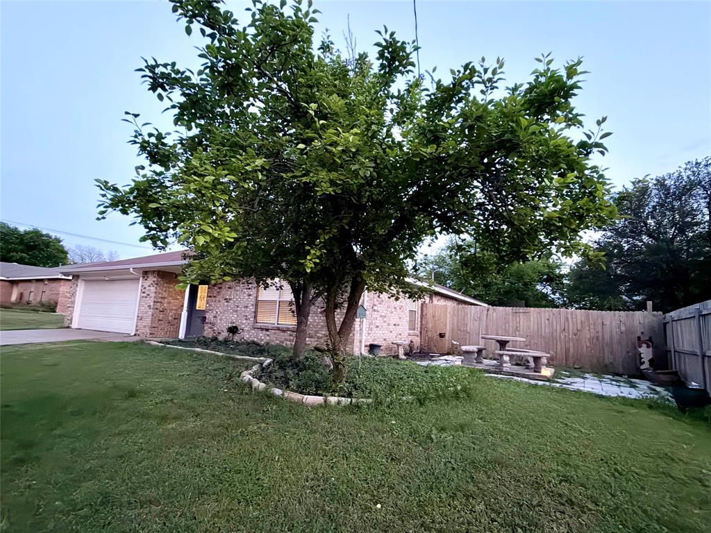 422 Jellison Boulevard