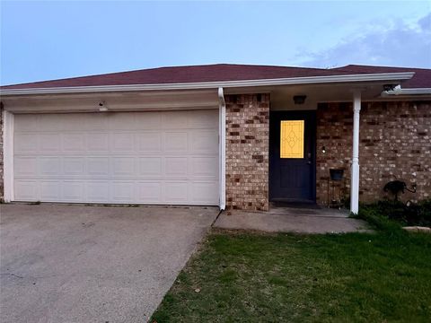 422 Jellison Boulevard Duncanville TX 75116