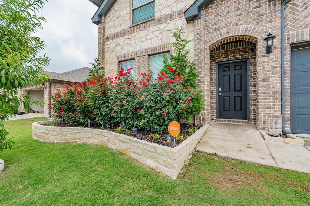 1017 Chatsworth Drive