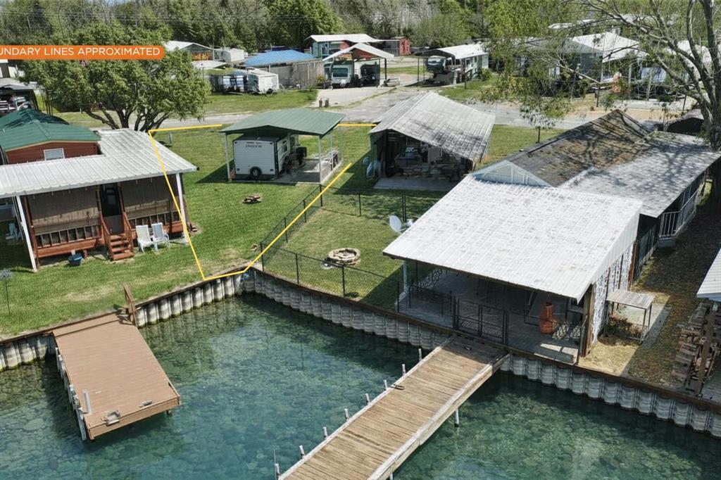 Pelican Isle - Land