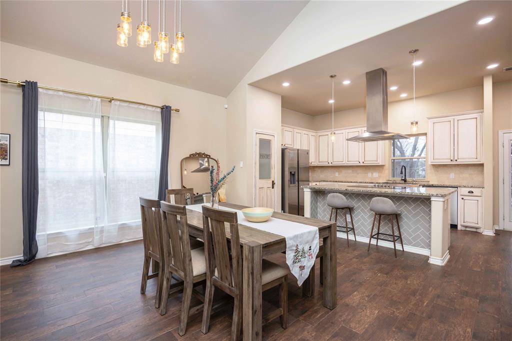 4511 W Lake Highlands Drive