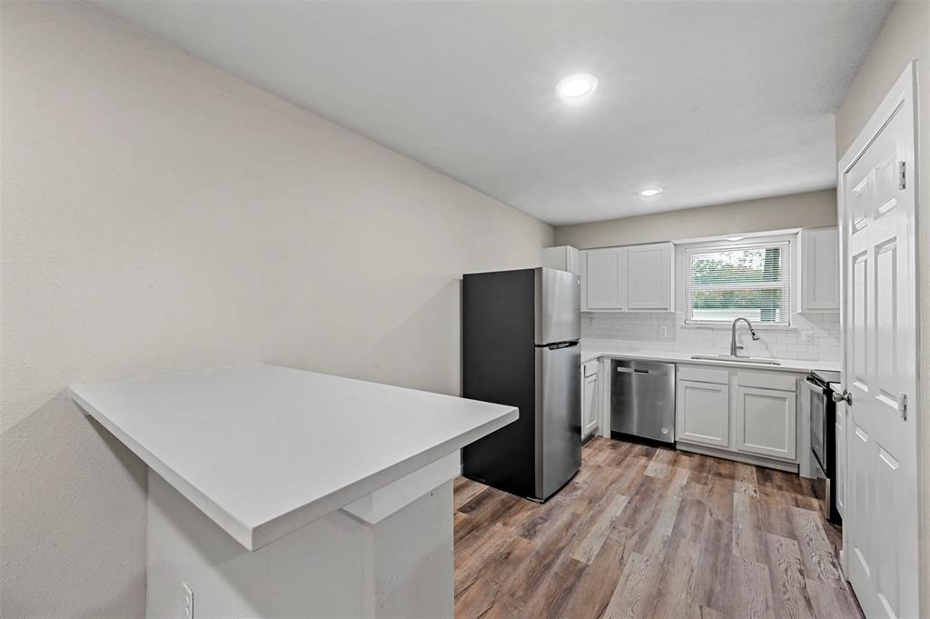 Van Alstyne Apartments - Residential Lease