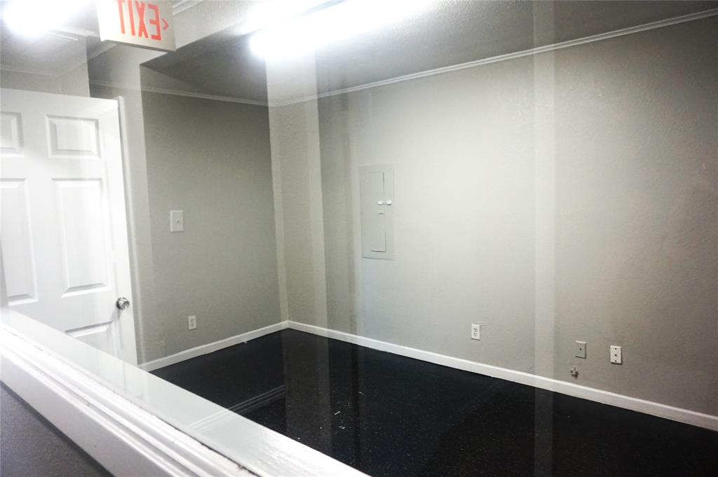 Dumas J P Add - Commercial Lease