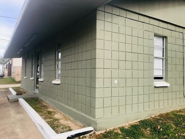 Dumas J P Add - Commercial Lease