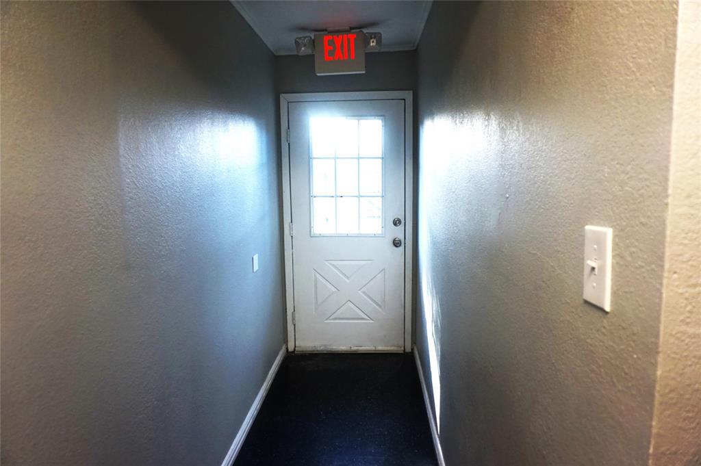 Dumas J P Add - Commercial Lease