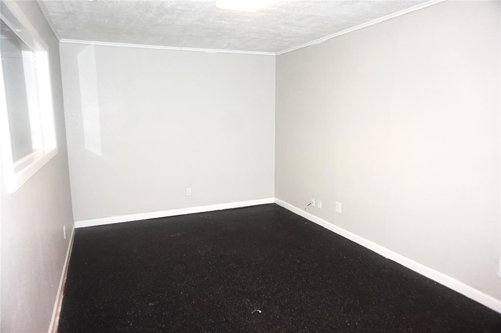 Dumas J P Add - Commercial Lease