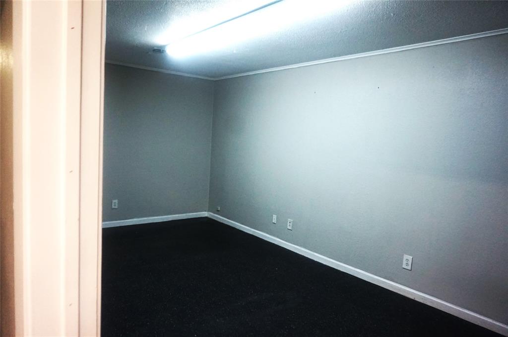 Dumas J P Add - Commercial Lease