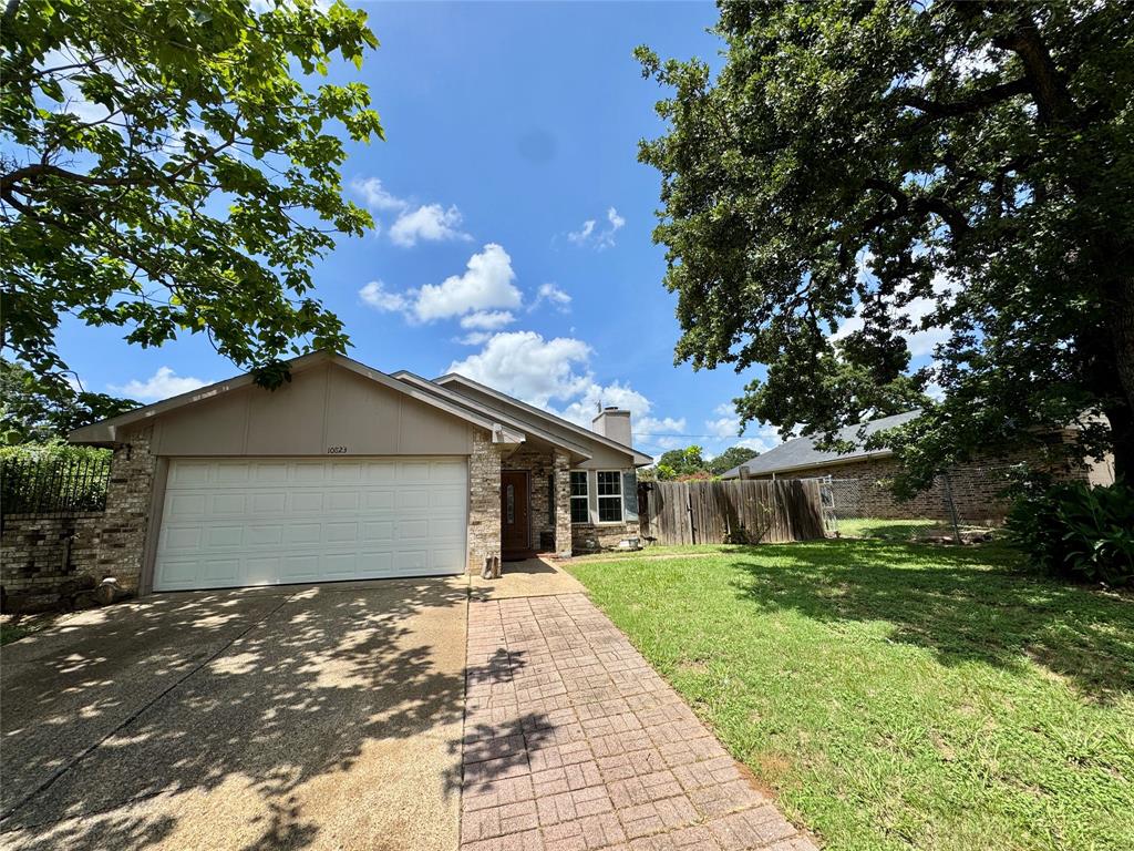 10823 Addie Road