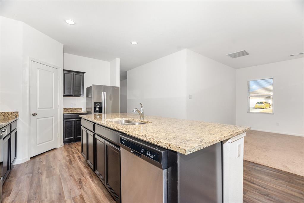 CRESTRIDGE MEADOWS PHASE ONE (CLA) - Residential Lease