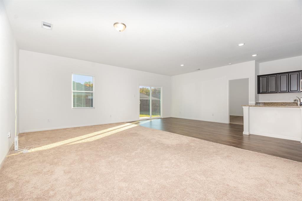 CRESTRIDGE MEADOWS PHASE ONE (CLA) - Residential Lease