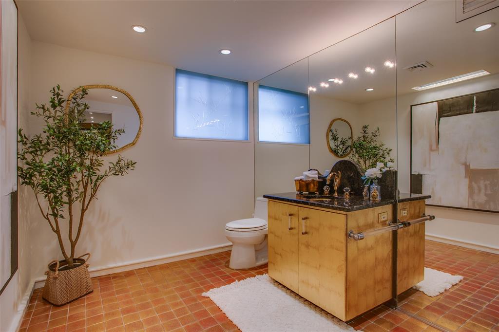 3525 Condos - Residential