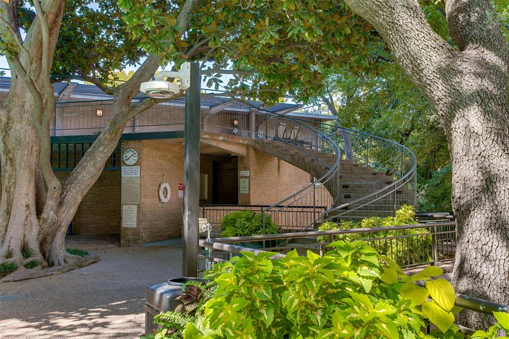 3525 Condos - Residential