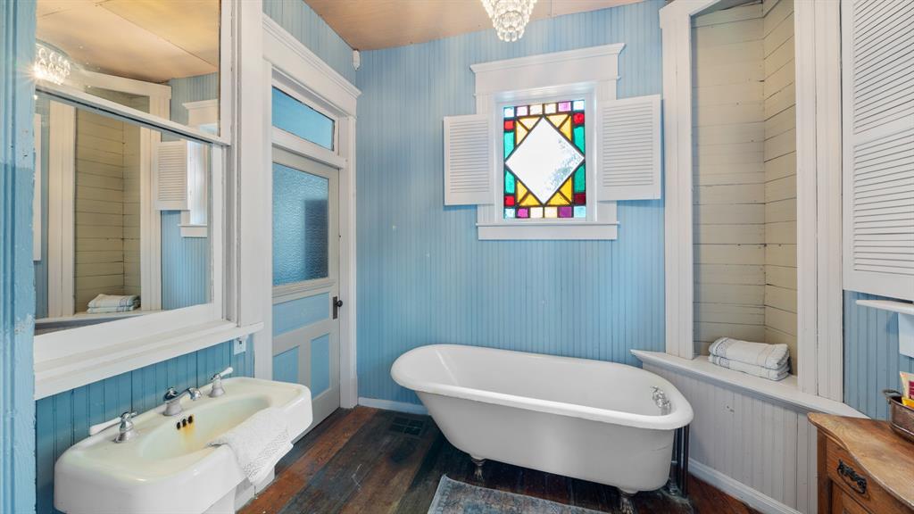 L Dunnegan - Residential