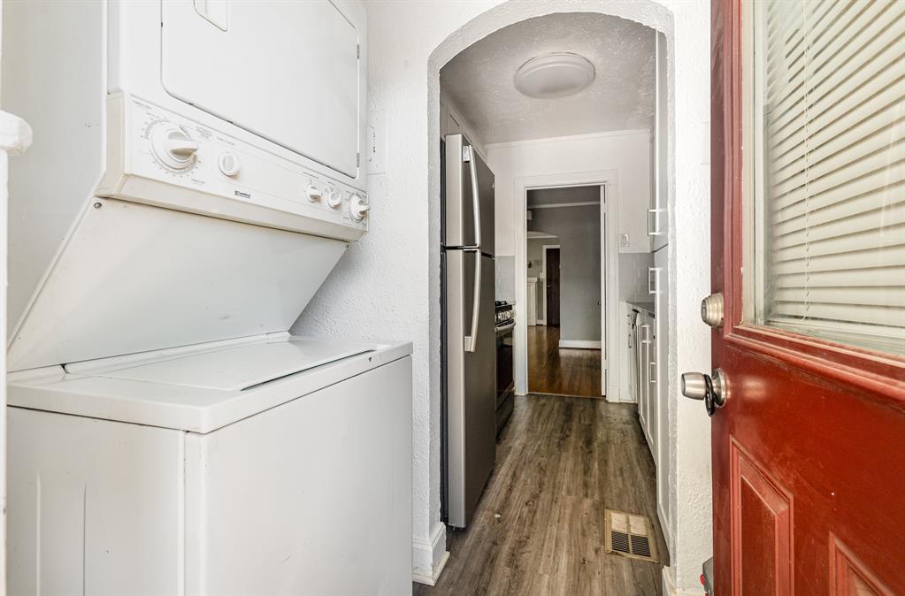 Hughes H G - Residential Lease