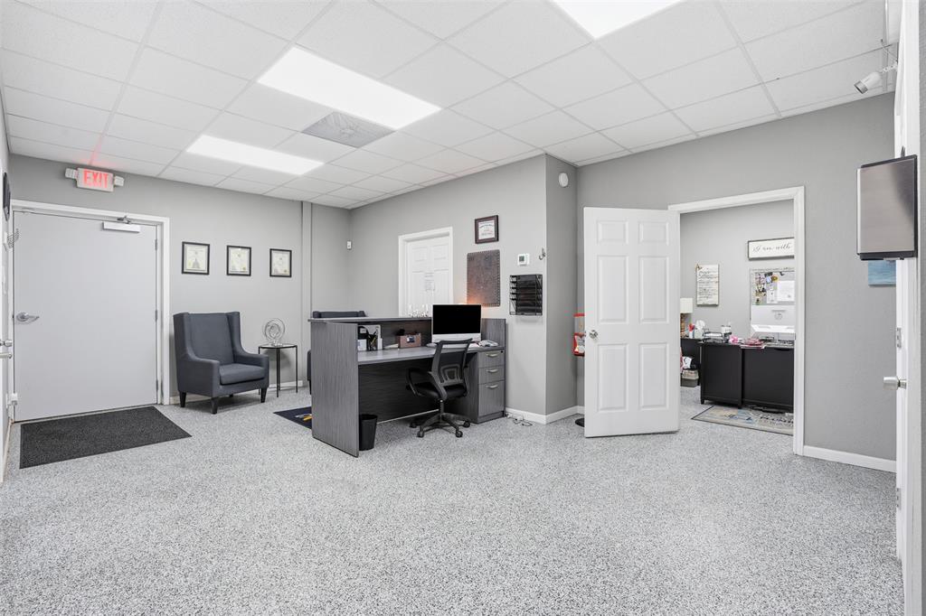 2550 W US Highway 377