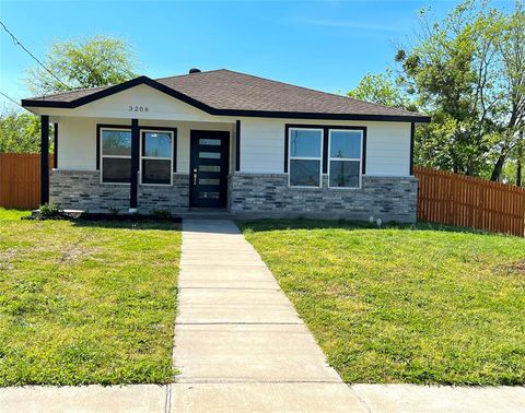 Photo of 3206 Roberts Street, Greenville, TX 75401 (MLS # 21223686)